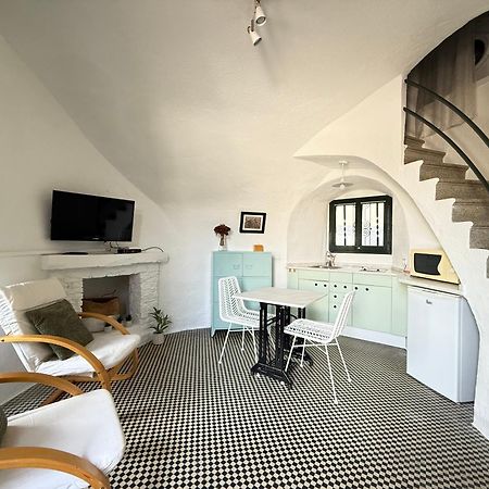 Agi Torre Quimeta Apartments Roses Kültér fotó